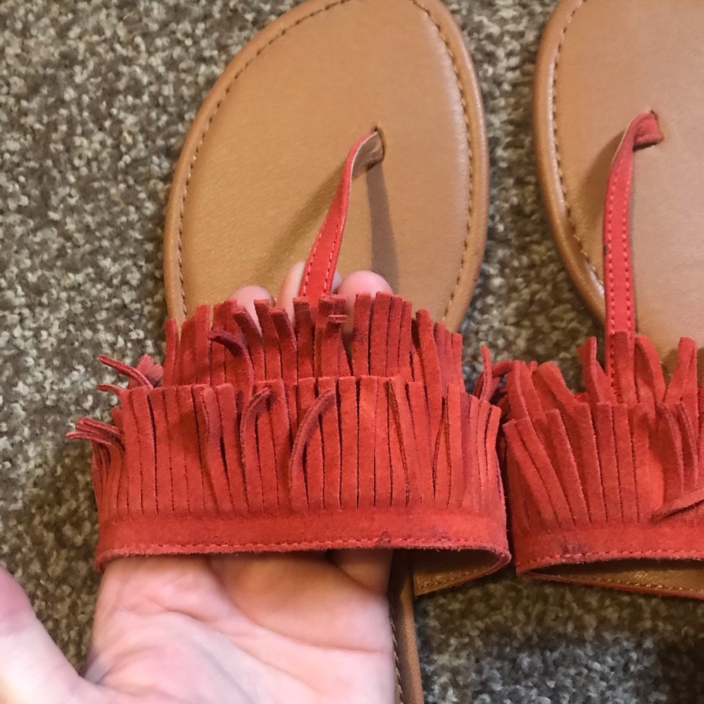 LIKE BRAND NEW. women’s sandals. Size 8 1/2